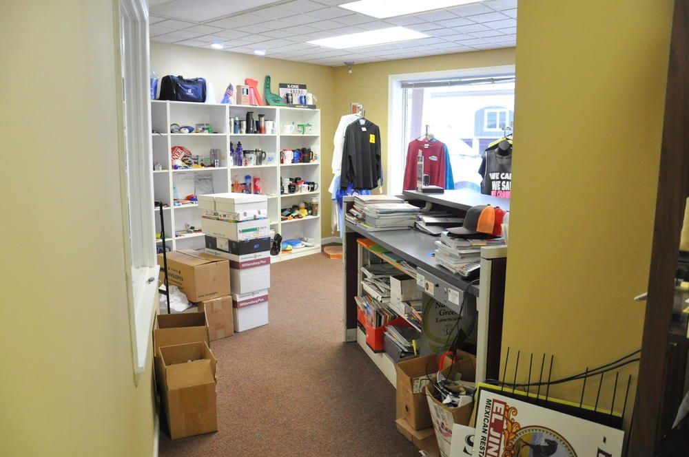 Office-Retail and Warehouse on Hixson PIke: 5424 Hixson Pike, Hixson, TN 37343